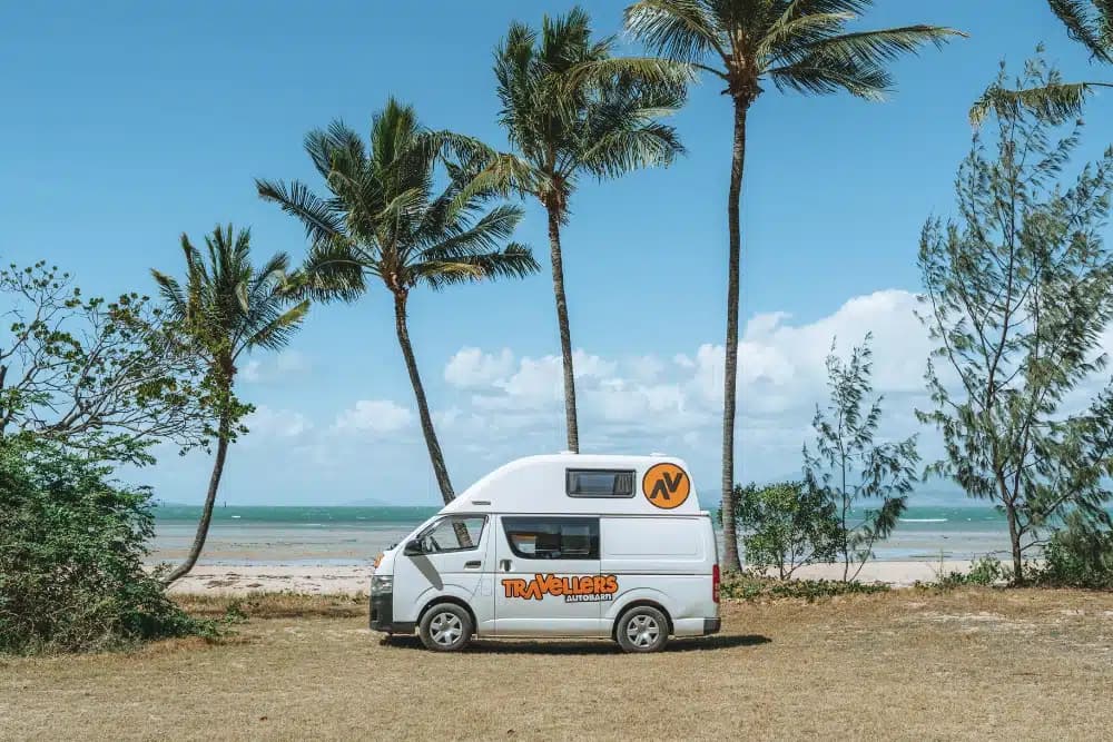 Travellers Autobarn Hitop